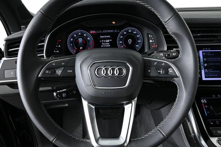 new 2025 Audi Q7 car, priced at $75,800