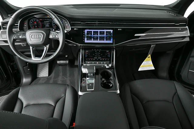 new 2025 Audi Q7 car, priced at $73,085