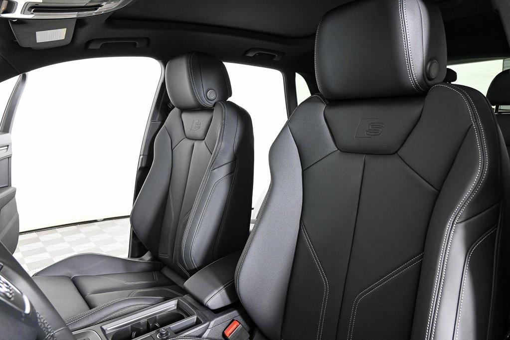 new 2025 Audi Q3 car, priced at $43,890