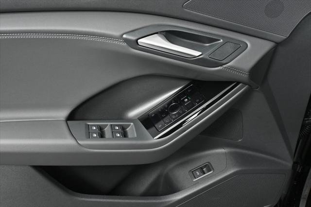 new 2025 Audi Q6 e-tron car, priced at $72,000