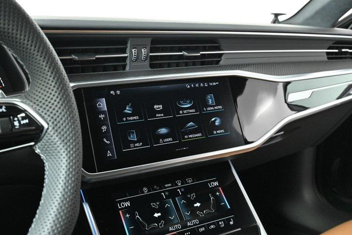 new 2025 Audi RS 6 Avant car, priced at $165,695