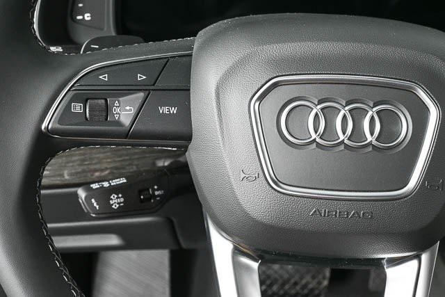 new 2025 Audi Q7 car, priced at $71,051