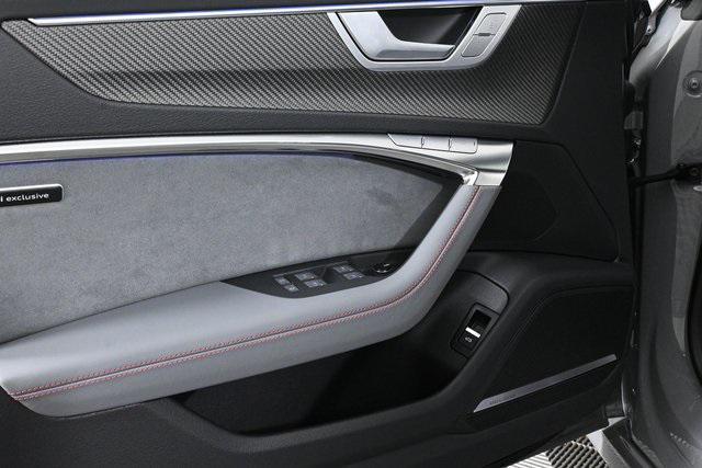 new 2025 Audi S7 car, priced at $100,976