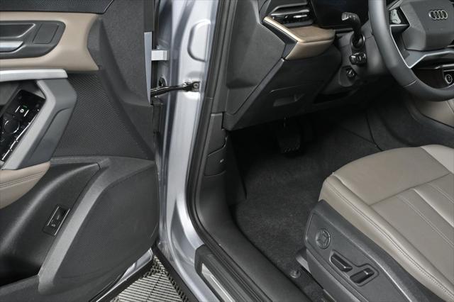 new 2025 Audi Q5 car, priced at $58,100