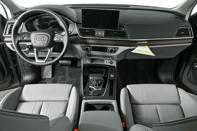 new 2025 Audi Q5 car, priced at $59,032