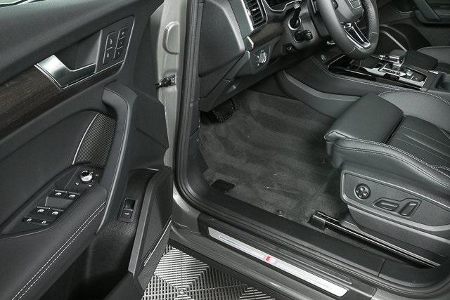 new 2025 Audi Q5 car, priced at $57,326