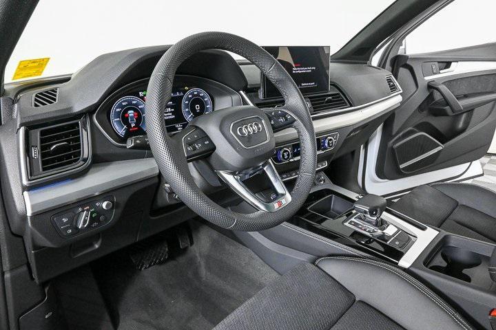 new 2025 Audi Q5 car, priced at $70,882