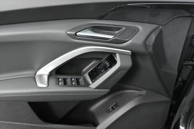 new 2025 Audi Q5 car, priced at $58,100
