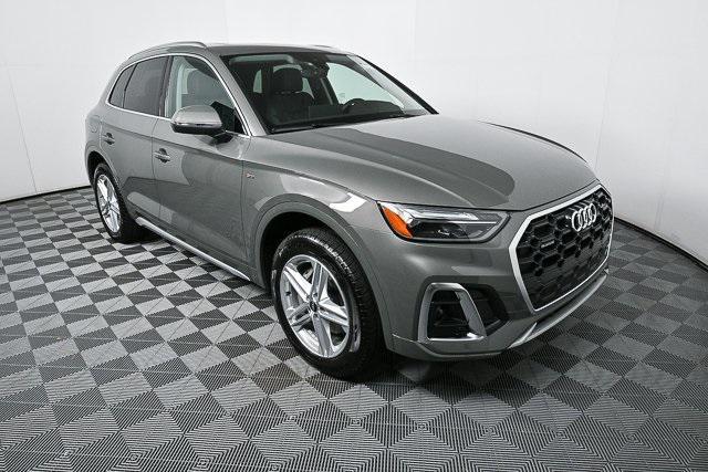 new 2025 Audi Q5 car, priced at $62,733