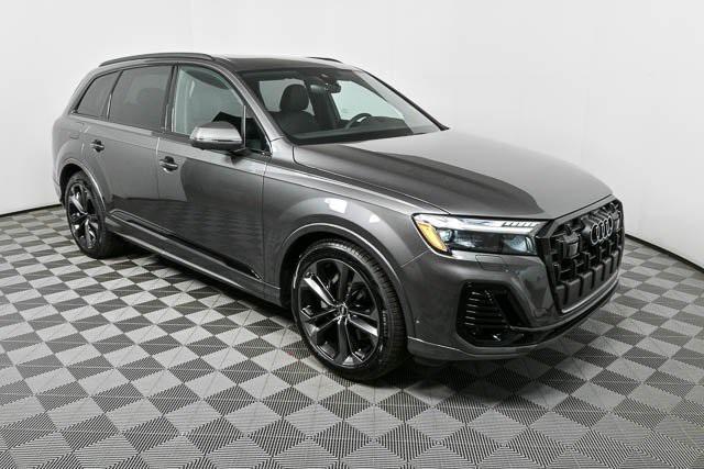 new 2025 Audi Q7 car, priced at $83,900