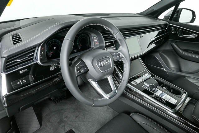 new 2025 Audi Q7 car, priced at $83,900