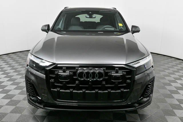 new 2025 Audi Q7 car, priced at $83,900