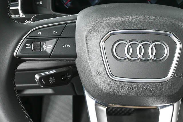 new 2025 Audi Q7 car, priced at $73,863