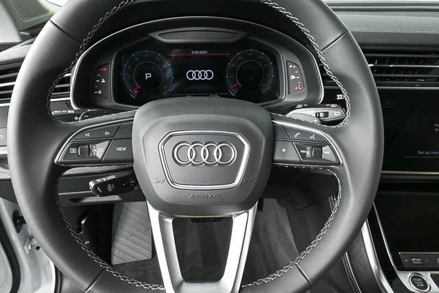 new 2025 Audi Q7 car, priced at $73,863