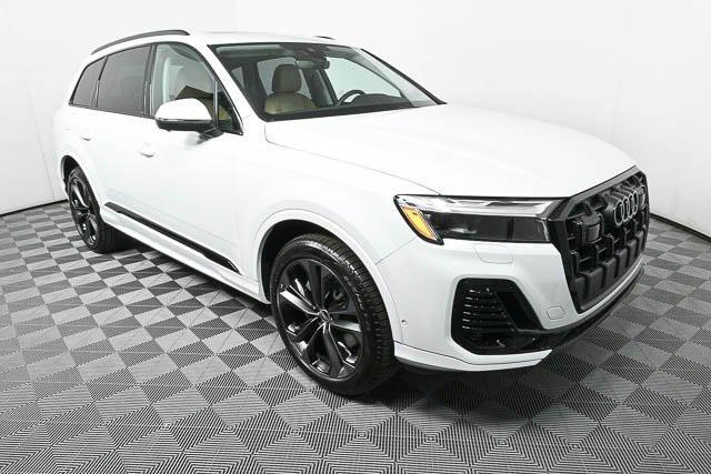 new 2025 Audi Q7 car, priced at $73,863
