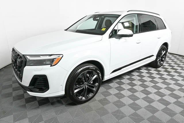 new 2025 Audi Q7 car, priced at $73,863