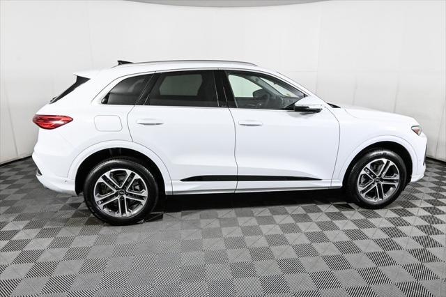 new 2025 Audi Q5 car, priced at $60,175