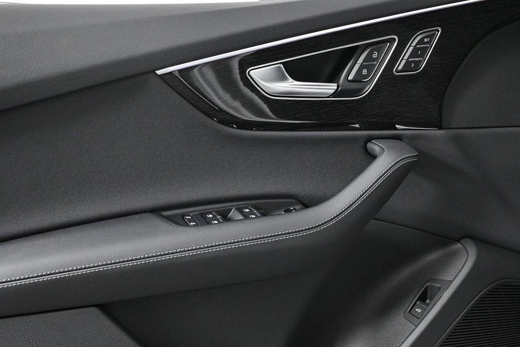 new 2026 Audi Q7 car, priced at $78,295