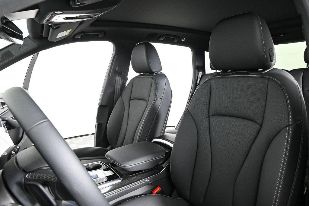 new 2026 Audi Q7 car, priced at $78,295