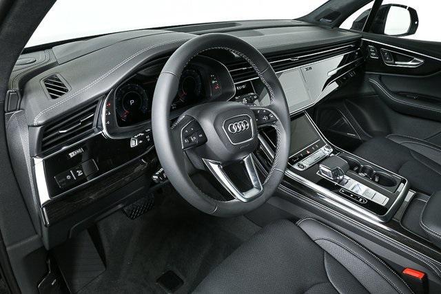 new 2025 Audi Q7 car, priced at $86,209
