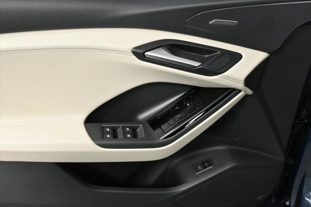 new 2025 Audi Q6 e-tron car, priced at $70,063
