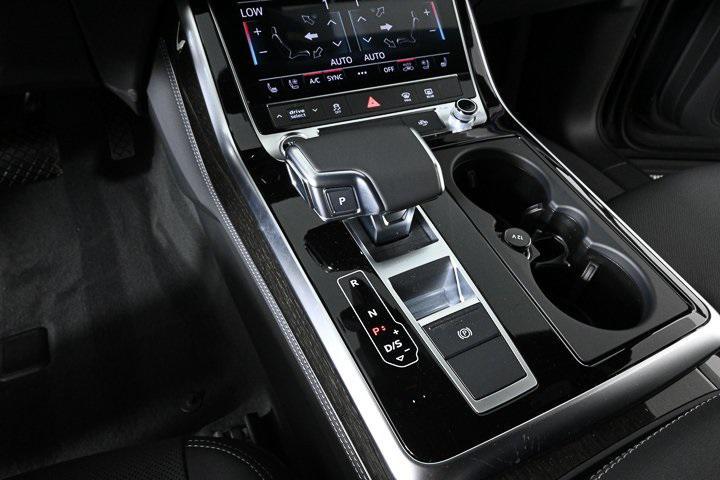 new 2025 Audi Q7 car, priced at $73,863