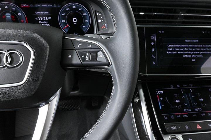 new 2025 Audi Q7 car, priced at $73,863