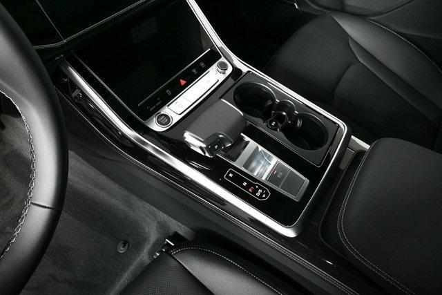 new 2025 Audi Q7 car, priced at $71,633