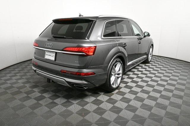 new 2025 Audi Q7 car, priced at $71,633