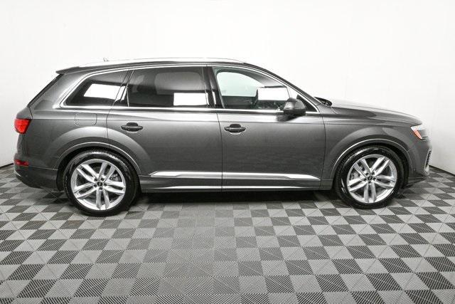 new 2025 Audi Q7 car, priced at $71,633