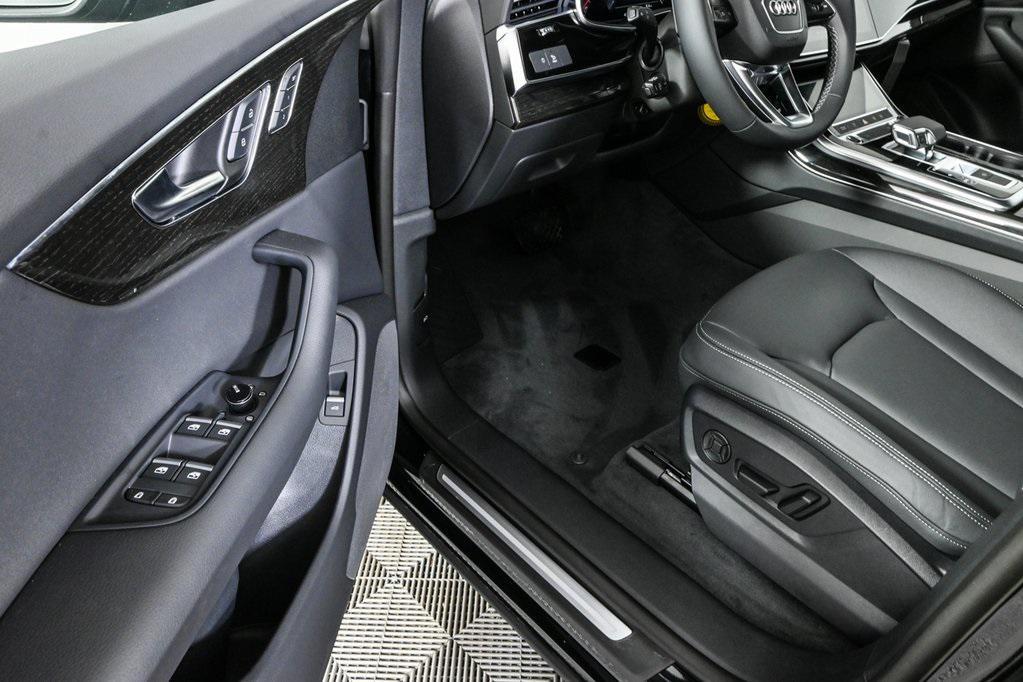 new 2025 Audi Q8 car, priced at $77,477