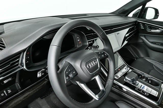 new 2025 Audi Q7 car, priced at $81,795