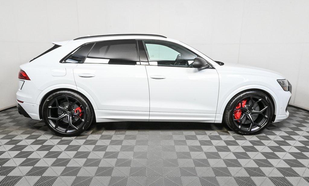 new 2025 Audi RS Q8 car, priced at $159,635