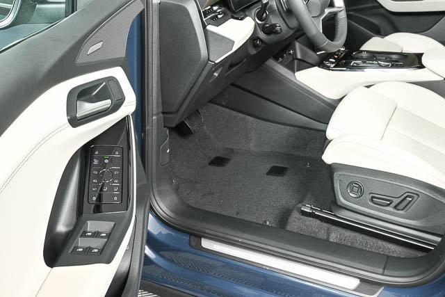 new 2025 Audi Q6 e-tron car, priced at $75,085