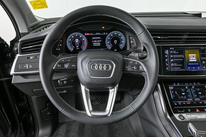 new 2025 Audi Q7 car, priced at $75,173