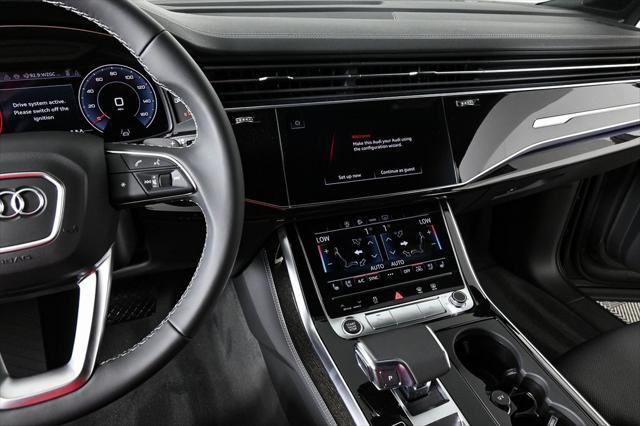 new 2025 Audi Q7 car, priced at $74,950