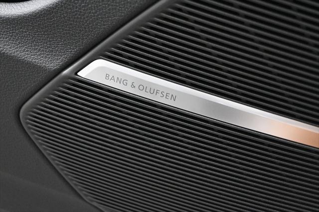 new 2025 Audi Q7 car, priced at $74,950