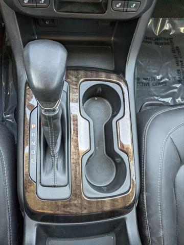 used 2022 GMC Canyon car, priced at $28,400