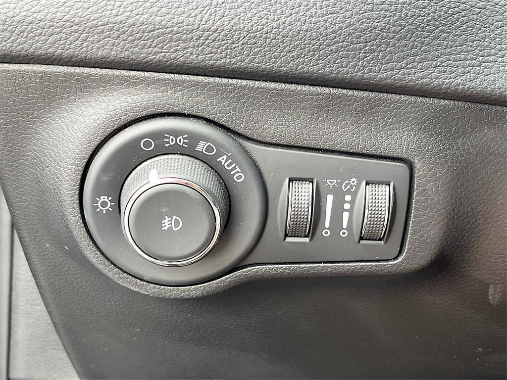 used 2021 Jeep Compass car, priced at $17,000