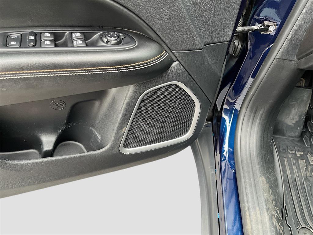 used 2021 Jeep Compass car, priced at $17,000