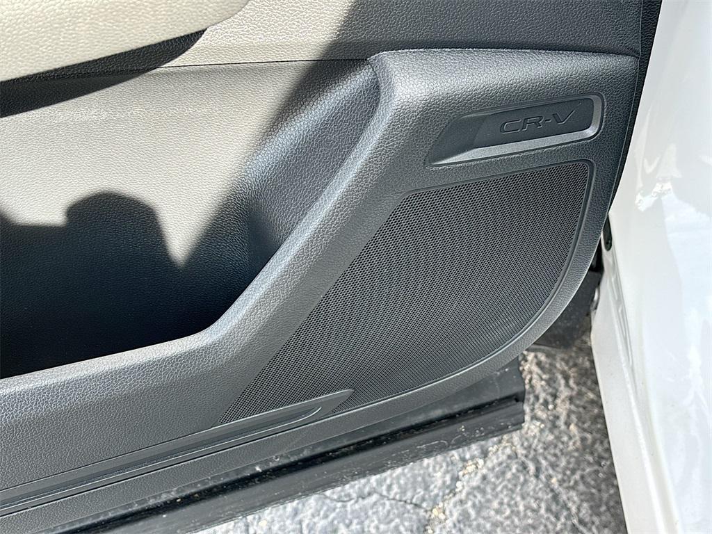 used 2023 Honda CR-V Hybrid car, priced at $30,800