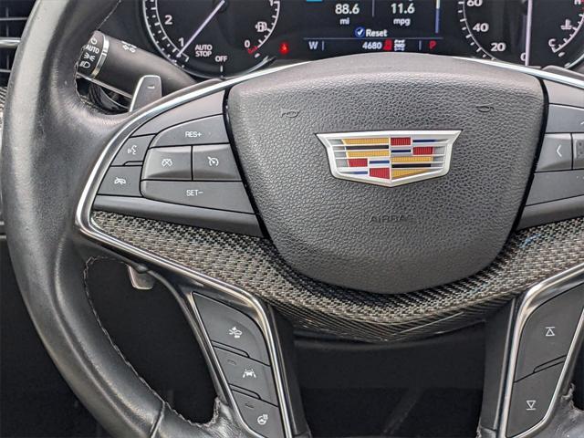 used 2022 Cadillac XT5 car, priced at $29,700