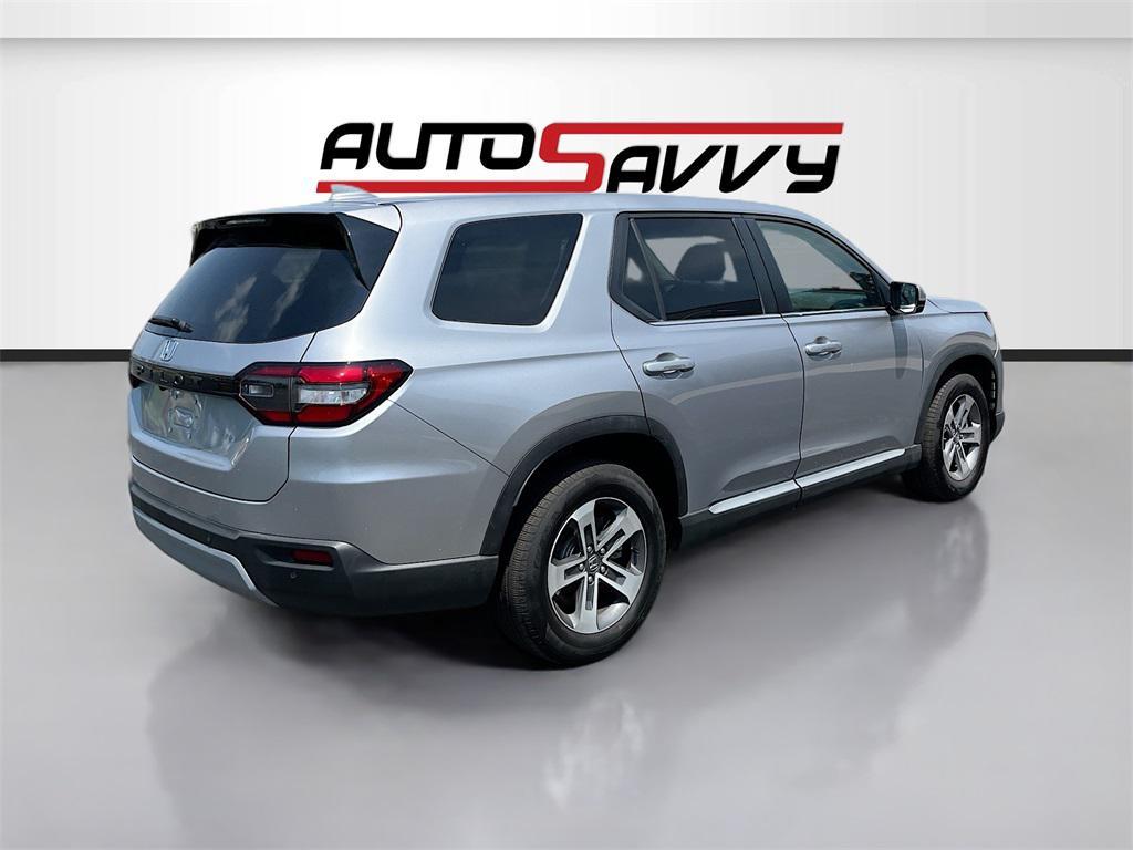 used 2025 Honda Pilot car, priced at $37,000