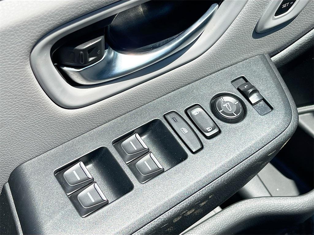 used 2025 Honda Pilot car, priced at $37,000