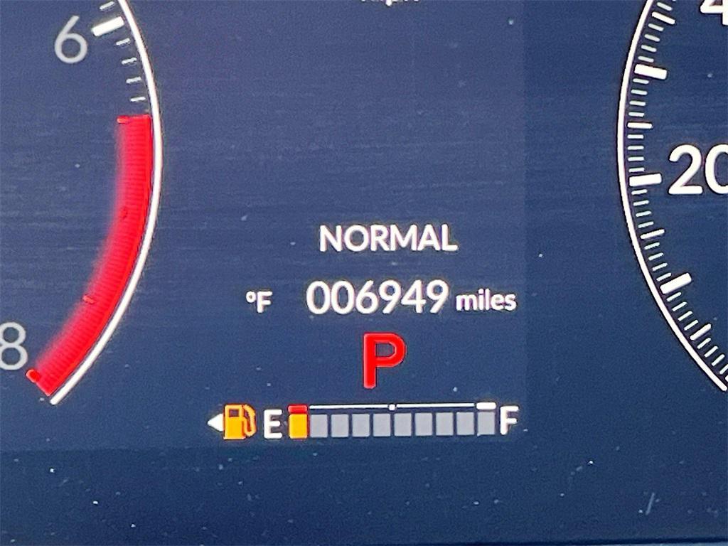 used 2025 Honda Pilot car, priced at $37,000