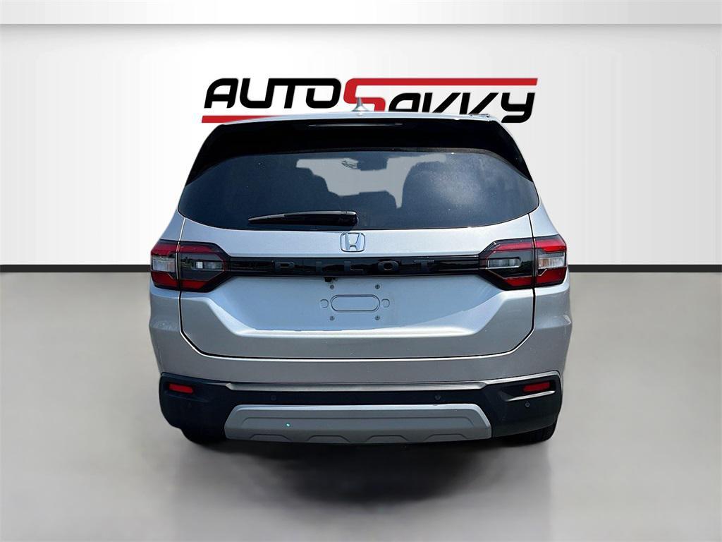 used 2025 Honda Pilot car, priced at $37,000
