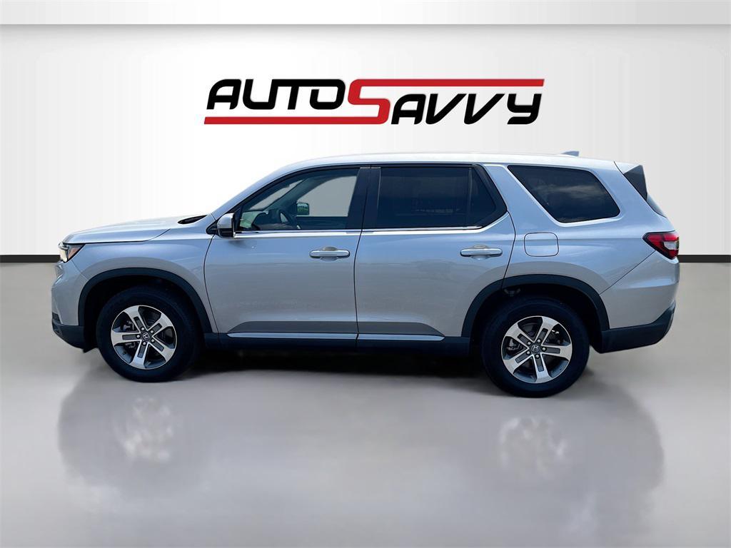 used 2025 Honda Pilot car, priced at $37,000