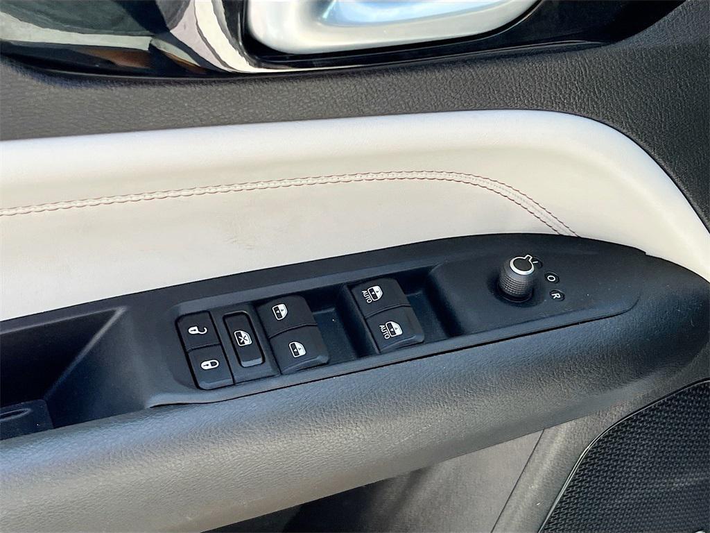 used 2023 Jeep Compass car, priced at $22,300