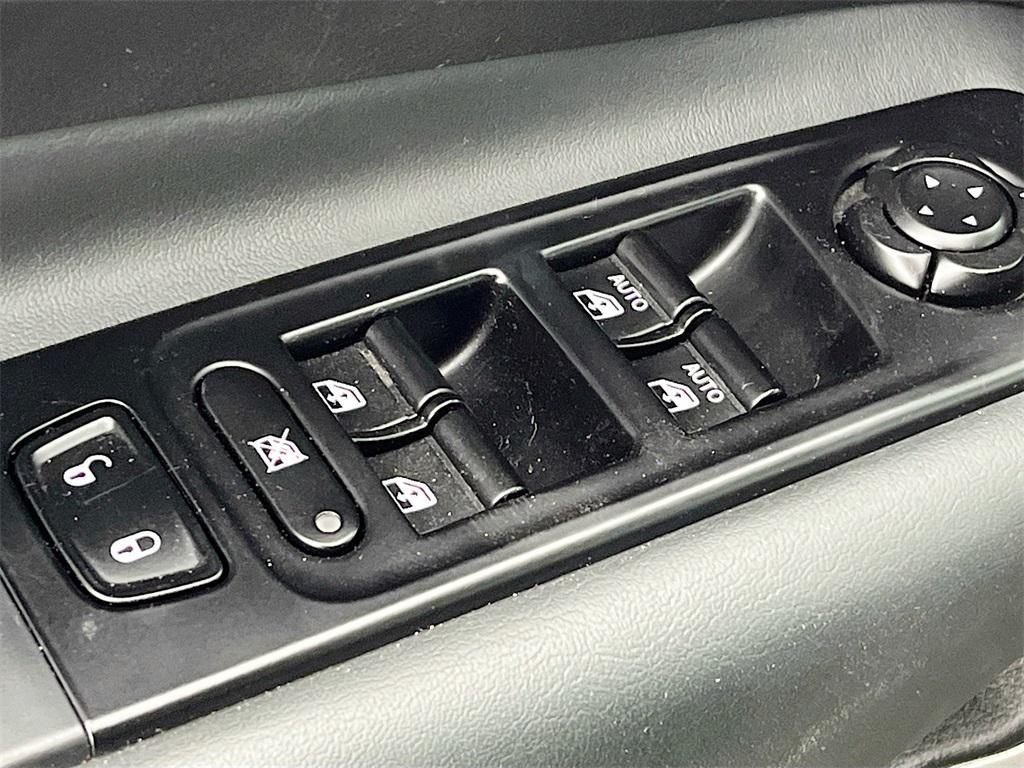 used 2022 Jeep Renegade car, priced at $18,800