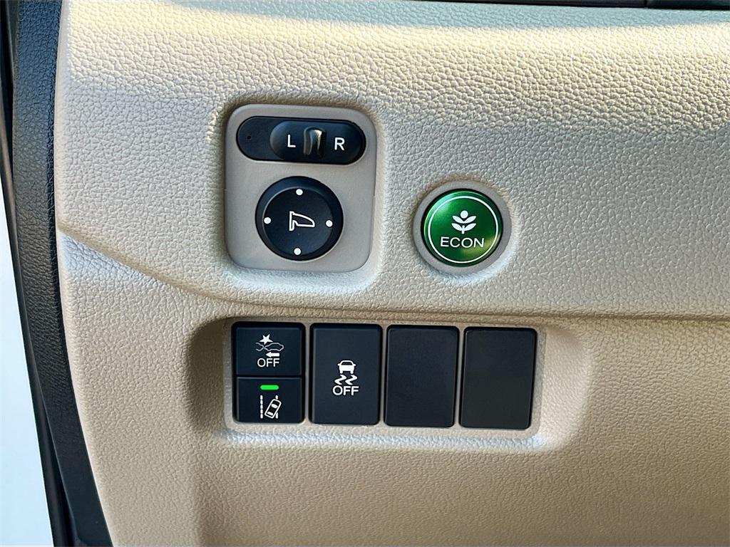 used 2022 Honda Pilot car, priced at $27,800